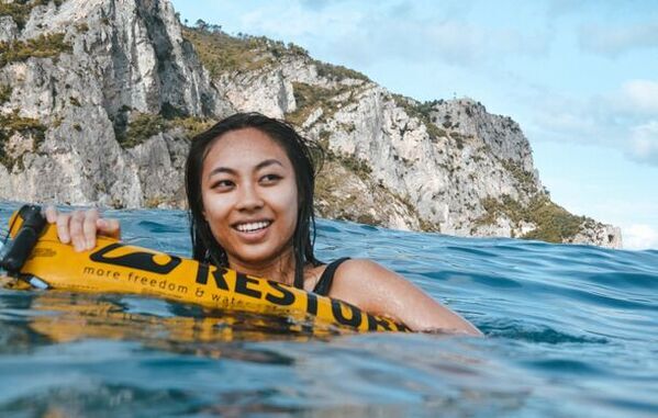 『海や川での水難事故の犠牲者を少しでも減らしたい！』そんな思いから開発された、超小型／軽量の膨張式・緊急浮力体『レスチューブ・ビーチ マリンブルー』の発売開始！