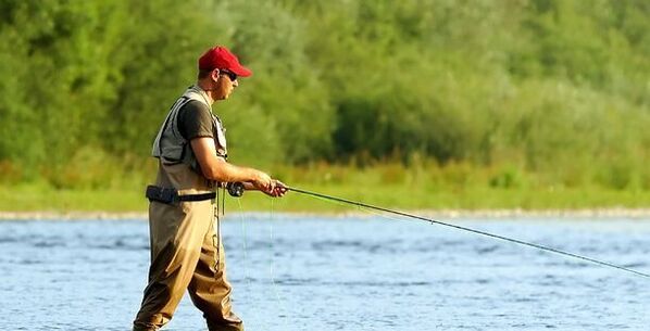『海や川での水難事故の犠牲者を少しでも減らしたい！』そんな思いから開発された、超小型／軽量の膨張式・緊急浮力体『レスチューブ・ビーチ マリンブルー』の発売開始！