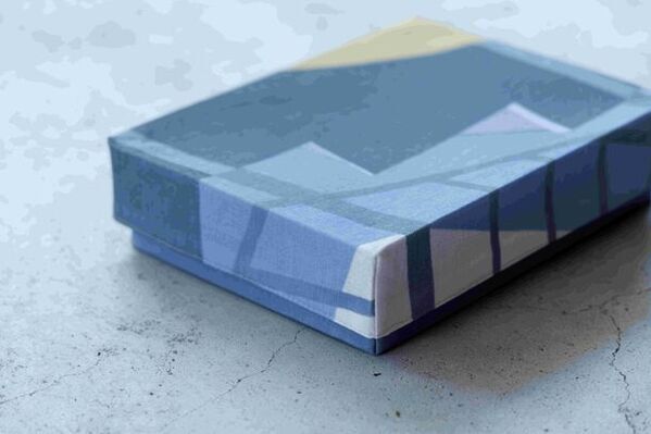 刺繍作家 高知子×カーテン製造・カズマの刺繍テキスタイルブランド「filament」がオンライン予約販売開始