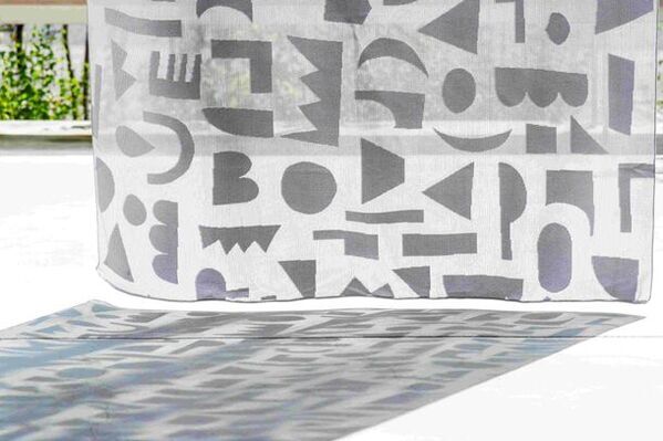 刺繍作家 高知子×カーテン製造・カズマの刺繍テキスタイルブランド「filament」がオンライン予約販売開始