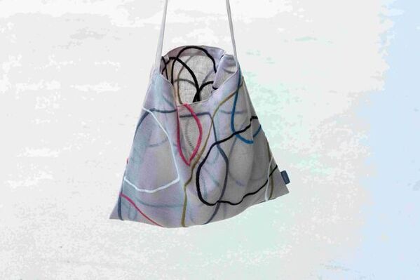 刺繍作家 高知子×カーテン製造・カズマの刺繍テキスタイルブランド「filament」がオンライン予約販売開始