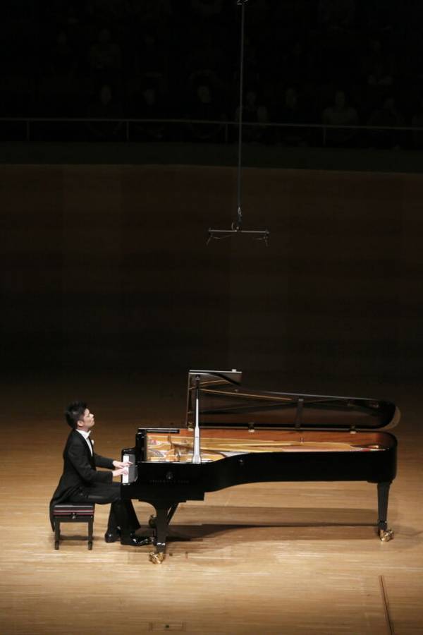 ピアニスト・外山啓介が全国8ヶ所にて開催するリサイタル・ツアー　9月1日の東京・サントリーホール公演の詳細＆メッセージを紹介