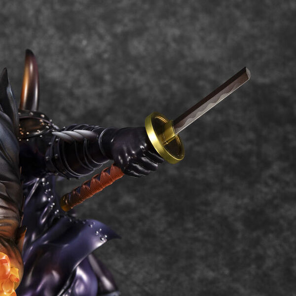 「ワンピース」より、百獣海賊団 大看板 “火災のキング”を迫力の約32cmでフィギュア化！