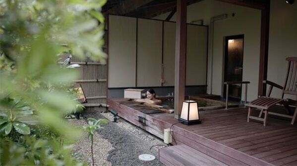 BSJapanextと観光・宿泊トータルサポート企業アビリブがコラボ　新感覚シネマティック温泉旅番組「ONSEN女子」7月1日(月) 22時より放送開始