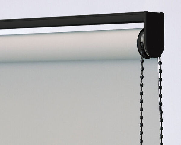 インテリアに馴染みやすいニュートラルカラーを拡充！ロールスクリーンとバーチカルブラインドの新製品　7月1日(月)全国発売