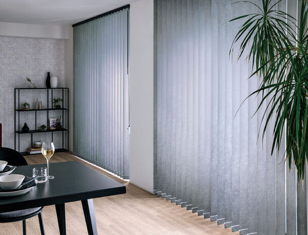 インテリアに馴染みやすいニュートラルカラーを拡充！ロールスクリーンとバーチカルブラインドの新製品　7月1日(月)全国発売