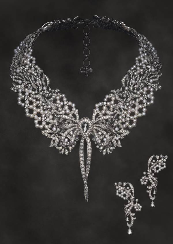 神宮寺勇太、海外イベントに初参加！ミキモトの新作ハイジュエリーを纏い、大人の気品あふれる、スーツスタイルで魅せる。神宮寺「ミキモトさんとパリに来られて嬉しい！」ミキモト　新作ハイジュエリーコレクション「The Bows」発表