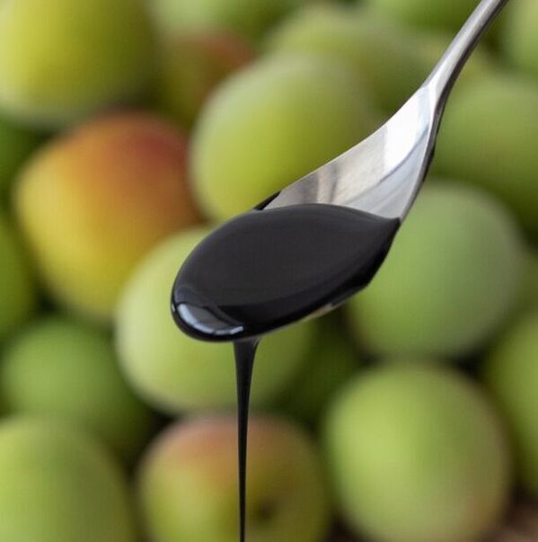 梅エキスの製造90年のエキス屋が作る　すっぱくなく、飲みやすい健康飲料「梅エキスドリンク」が誕生。お客様からの声をいただき、飲みやすい梅エキスドリンクをつくりました。