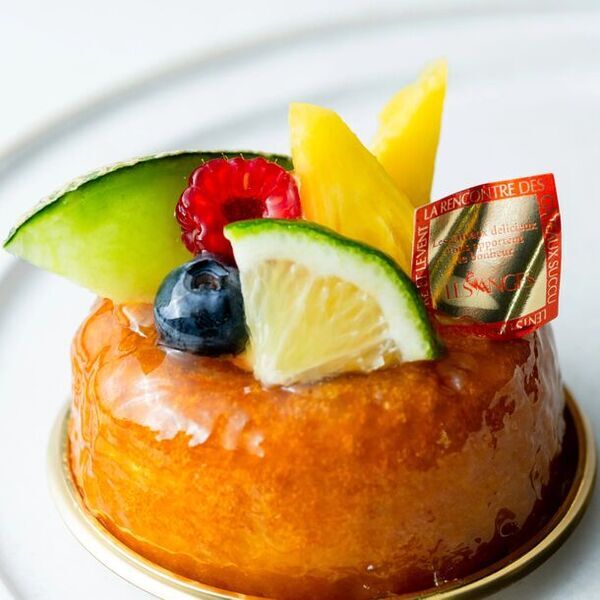 夏にぴったり！旬の柑橘フルーツを使用した爽やかなサヴァランが続々！「ダイナースクラブ フランス パティスリーウィーク2024」がいよいよ7月1日(月)から約1ヶ月間、開催