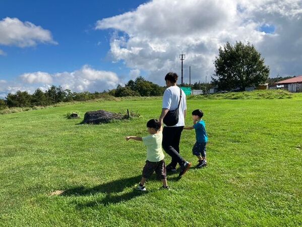 発達に課題を持つ双子の親が開設した長野の放課後等デイサービス施設「ついんずくらぶ」が事業継続のためのクラウドファンディングを実施