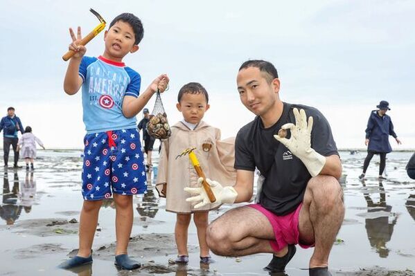 潮干狩りを楽しみながら最高5億円のお宝ハント！？『サマージャンボカプセル潮干狩り』5億円に肖り、5のつく日は、カプセル5倍、7/15海の日も！