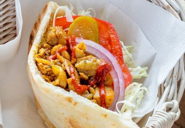 水しぶきと音楽・グルメが溢れる真夏の人気イベントがパワーアップ！8月2日(金)から3日間！さいたま新都心で水かけまつり＆ワールドフェスタ開催　～夜も楽しめる新企画！びしょ濡れ必至のDJタイム＆ランダムダンスを初開催～