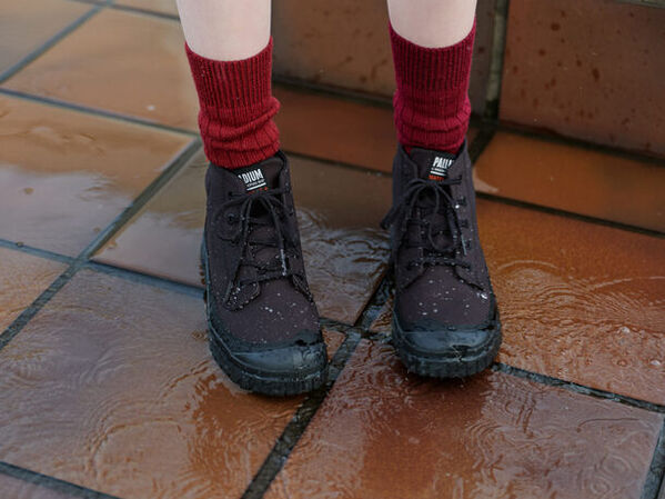 防水シューズの種類が豊富な「パラディウム」から防水アイテムのセールを順次開始