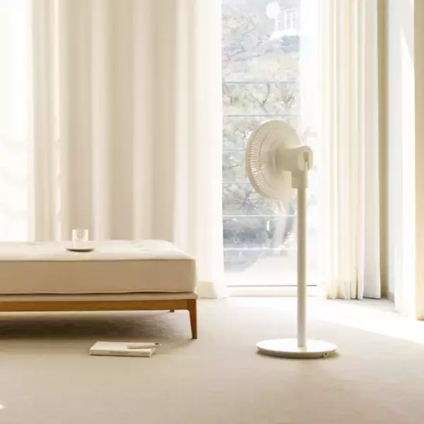 ジャングルでも最大40時間使える！？3.6kgの軽量コードレス扇風機「FAN CLASSIC3」を発売