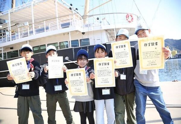 毎年好評！淡路島うずしおクルーズの夏休み親子体験イベント「職業体験・キッズ船長になろう！」8月中、5日間の限定開催