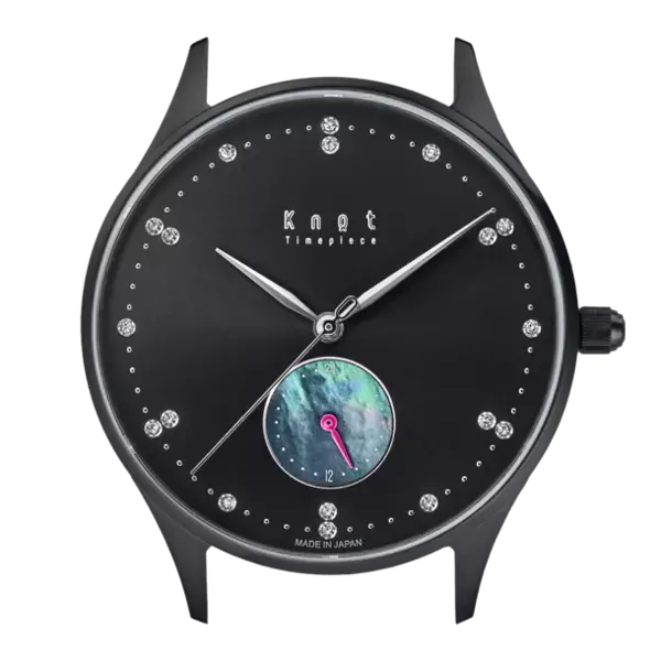 MADE IN JAPANのカスタムオーダーウォッチを世界に発信するMaker's Watch Knotから、俳優 柚希礼音さんをコンセプターに迎えて共同開発した“新時代のレディースウォッチ”が登場！