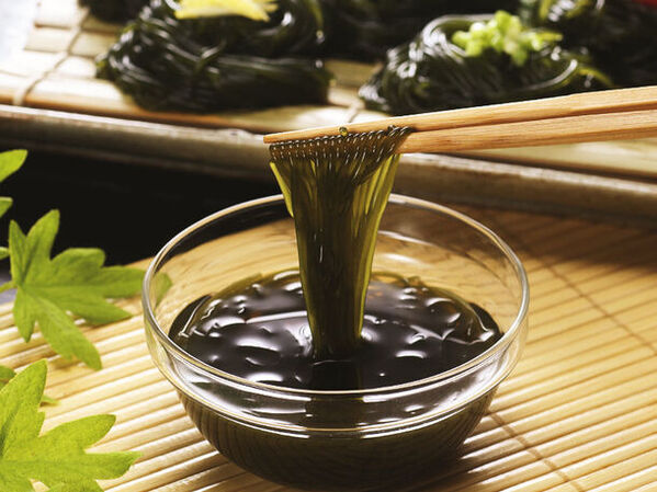 青森県津軽特産のわかめから抽出したワカメエキス配合「つるつるシャンプー＆コンディショナー」販売開始！