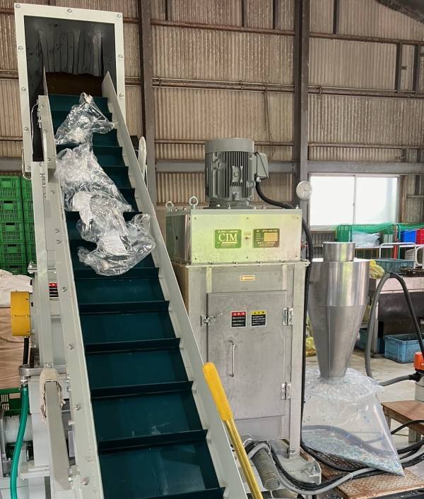 【志摩スペイン村】『ボトル to ボトル』のスタート