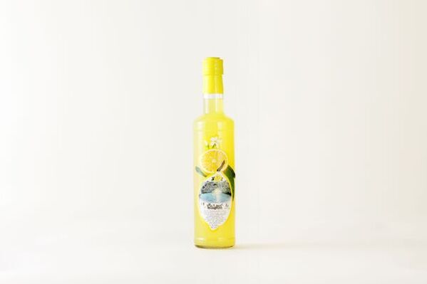 たっぷりの氷にレモンの伝統酒×スパークリングワインで爽やかな夏を！「リモンチェッロ」7月より各地の百貨店にて販売