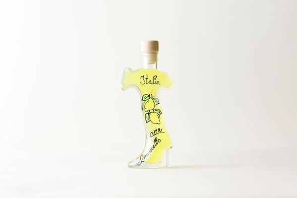 たっぷりの氷にレモンの伝統酒×スパークリングワインで爽やかな夏を！「リモンチェッロ」7月より各地の百貨店にて販売