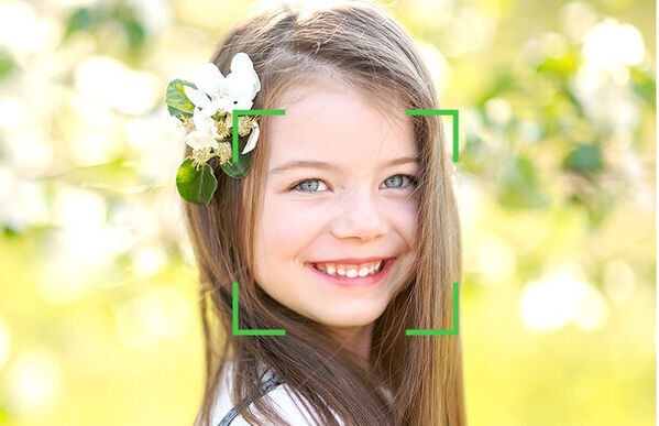 IP68級防塵防水・耐衝撃であらゆるアクティビティに！デュアルモニターの防水デジタルカメラ「F3DCWP-01」発売