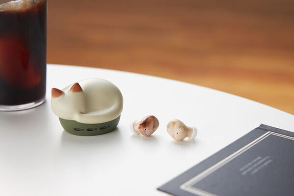 発売前から累計発注数10,000匹越え！猫イヤホンこと『ラディウスのNEKO』が、8月8日 世界猫の日に発売！