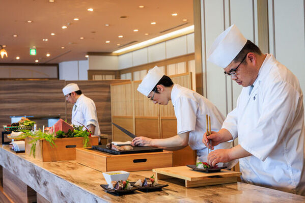 西伊豆の旅館 堂ヶ島ニュー銀水で伊勢海老を無料プレゼント！法人化60周年特別企画を9月2日より開催