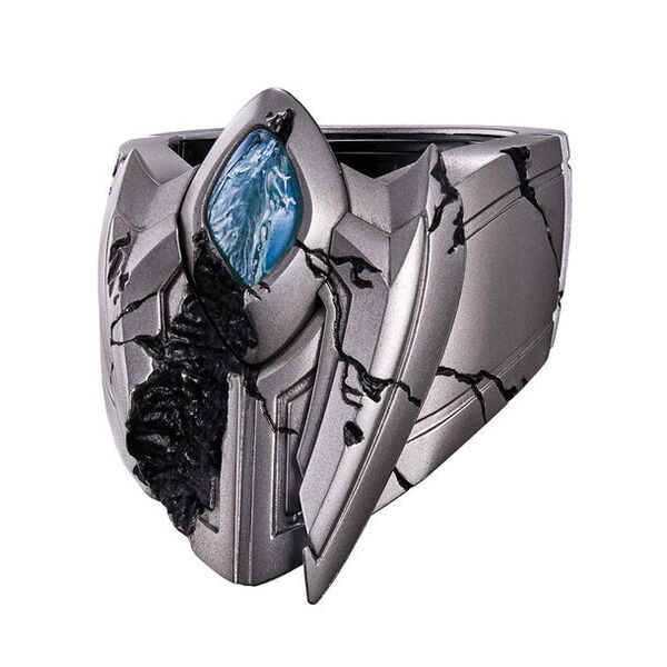 「ウルトラマンゼロ」の“傷ついた”ウルティメイトブレスレットを初立体化！