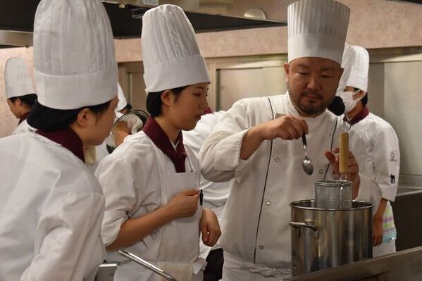 Z世代がしまなみ海道のご当地グルメ開発！？万田発酵×大阪農業園芸・食テクノロジー専門学校の産学連携プロジェクト始動