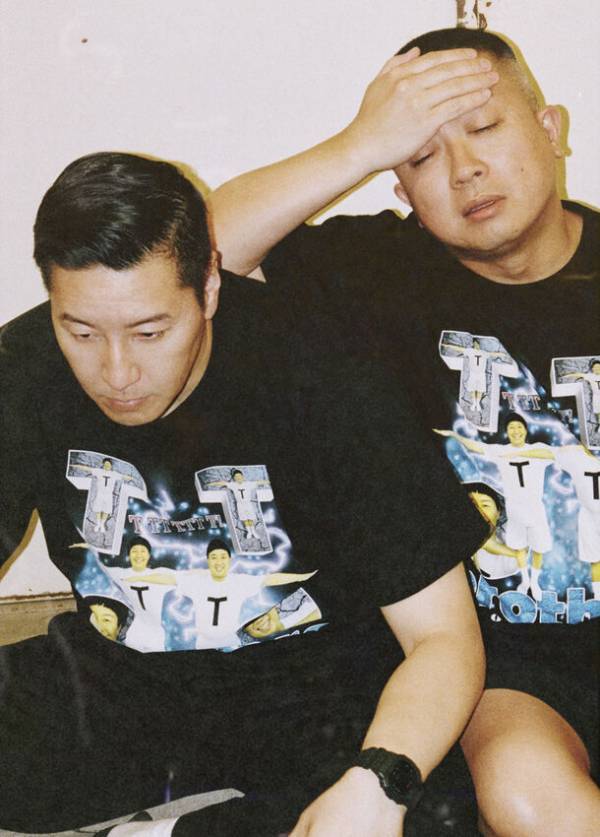 United Athleがチョコレ一トプラネットとコラボレーションを発表。TT兄弟ラップTシャツを8月25日(日曜)から数量限定で発売。