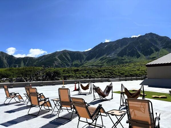 富山県と長野県を結ぶ「立山黒部アルペンルート」、標高2,450mの室堂で紅葉と音楽のイベント「立山ストリートピアノ」を2024年9月27日(金)から開催！