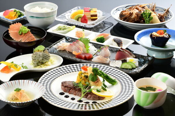 【9月・10月限定】開業30周年九十九島パールシーリゾート99TORITNサンセットクルーズ体験プラン販売中