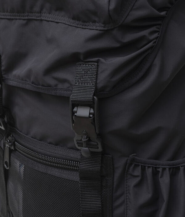 フィッシング用品「DAIWA」のアパレルブランド『D-VEC』より知見を活かした素材特性“軽量性と撥水性”がテーマのバックパックを9/3発売