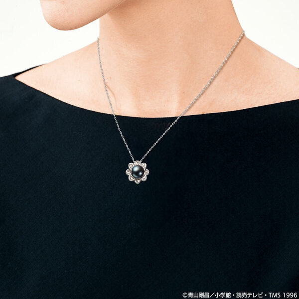 『名探偵コナン』より、コナンとキッドの初対決エピソードで登場する「漆黒の星（ブラックスター）」を再現したペンダントが登場！