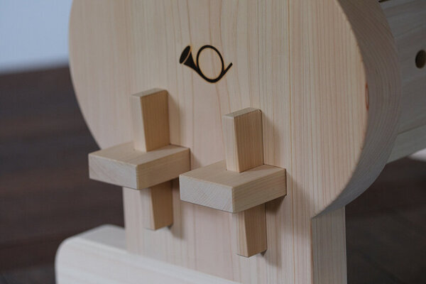 猪熊弦一郎デザインのダイニングテーブルセットを40年ぶりに復刻　10/18(金)より香川県高松市にて展示会「猪熊弦一郎 × 月光荘　再会の食卓」を開催