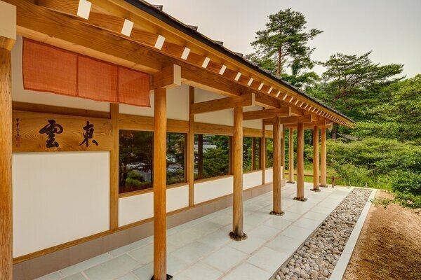 創業150周年の滋賀・信楽の窯元「大小屋」が十割蕎麦「東雲」でグルメ本の星付き名店「櫻川」との特別懐石コースを11/5より予約開始　陶芸と美食の贅沢なガストロノミーツーリズム体験を！