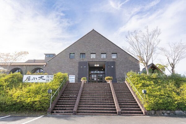 創業150周年の滋賀・信楽の窯元「大小屋」が十割蕎麦「東雲」でグルメ本の星付き名店「櫻川」との特別懐石コースを11/5より予約開始　陶芸と美食の贅沢なガストロノミーツーリズム体験を！