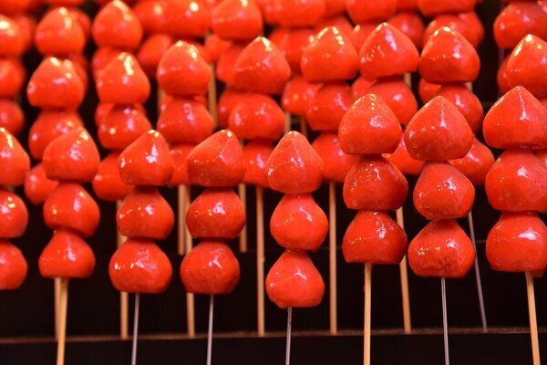 「たまアリ△タウン クリスマスマーケット」を12月13日～開催！今年はREDでHOTなクリスマスグルメや雑貨が大集合