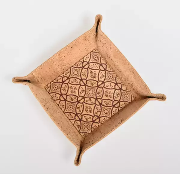 SDGsやサステナブルな製品を求める皆様に今お奨めする天然素材、“コルク”でつくる日用雑貨のご紹介です。「東京くらしのフェスティバル2024」に出展　2024年11月7日、8日開催