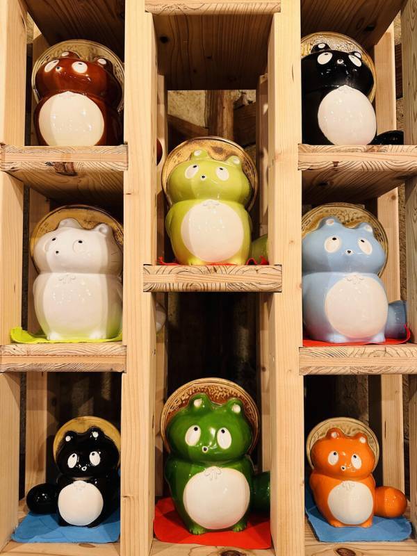 イラストレーター／画家「ヒダカナオト」のPOP UP「ぼんやり子だぬきの楽しい忘年会」開催間近！12/14から香川県多度津町にて　12/20・21にはファン交流のリアル忘年会も開催決定！