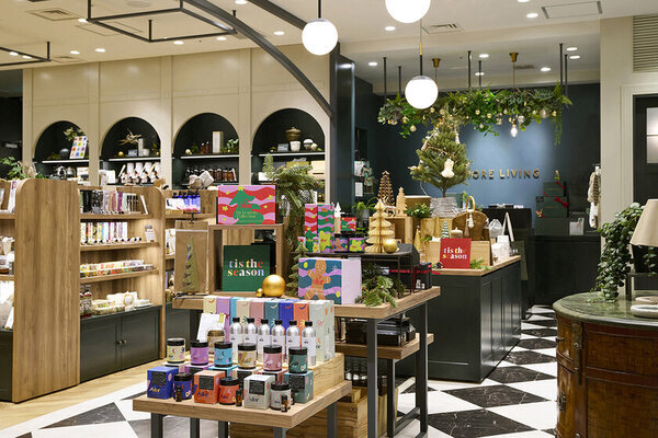 『HOWMORE LIVING』にクリスマスシーズンが到来！12月25日(水)までクリスマスフェア「‘tis the season」を開催　～デコレーションからプレゼントまで、特別なアイテムが勢揃い～