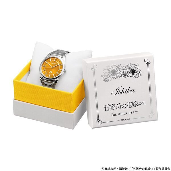 TVアニメシリーズ放送５周年を記念して『五等分の花嫁∽』とセイコーのコラボウオッチが登場！展示用の描き下ろしアクリルスタンド付き