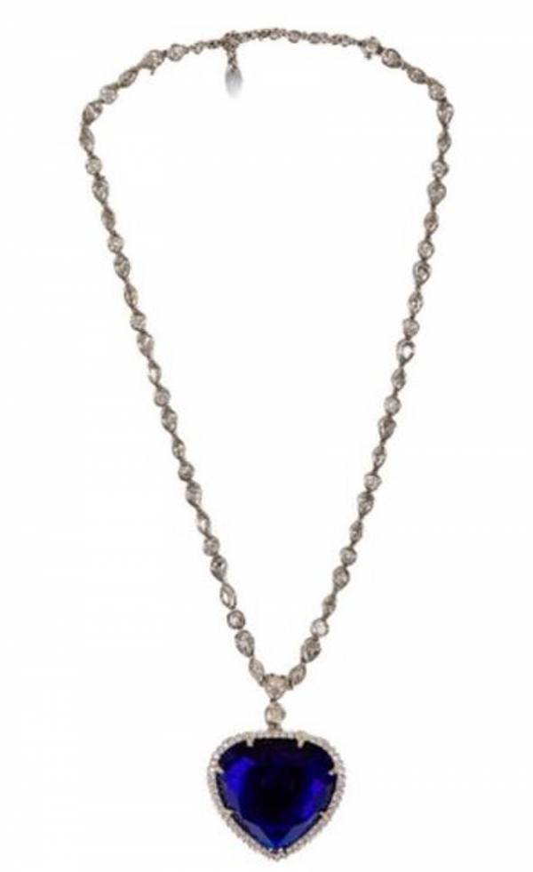 ハリー・ポッター、タイタニックなど不滅のハリウッド映画やマイリー・サイラスなどポップスターのアイテム多数出品！豪華オークションが日替わりテーマでLAにて12/10から4日間開催