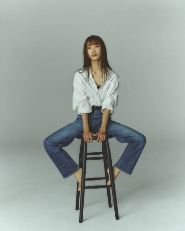 YANUKの最上級ライン「PREMIUM2」の特集ページにバレエダンサーである飯島望未をモデルに起用