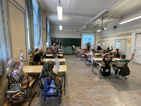 福岡県直方市中学生海外派遣事業「派遣団員報告会」　ユメ二ティのおがたにて12月21日に開催