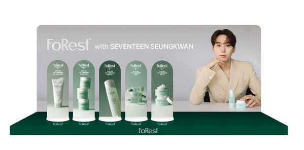 POPUP STOREのイベントに参加して、韓国で話題のSEVENTEEN SEUNGKWAN(スングァン)さんコラボのミニビームをGETしよう！POPUPのためのサプライズも！？【FoRest by Greenfinger】12/11(水)～12/17(火)＠cosme OSAKAで開催