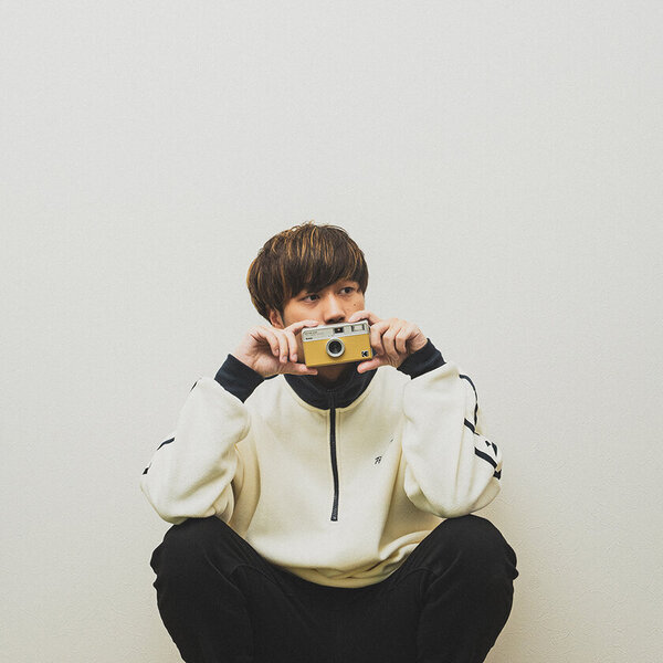 福岡市中央区 | TikTokで話題の盛れるセルフ写真館「f/ichi(エフノイチ)」の撮影ブースがリニューアル！新背景でワンランク上の写真が撮れるように。