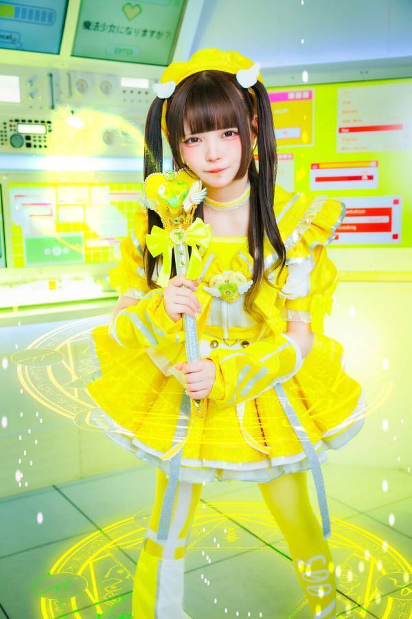 可愛いが溢れるクリスマス！！「Malymoon」クリスマスコスチュームのファッションショー開催！