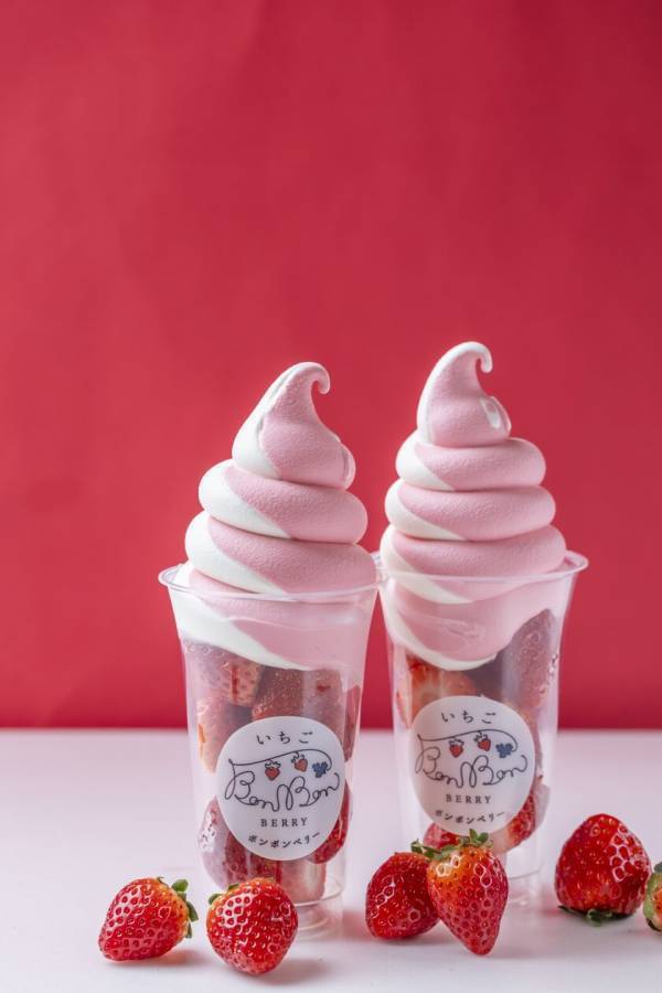 ＜いちごBonBonBERRY ATAMI HOUSE.＞累計販売数17万本のいちご飴がパフェに！「100粒いちごあめパフェ」が12/13(金)より新発売