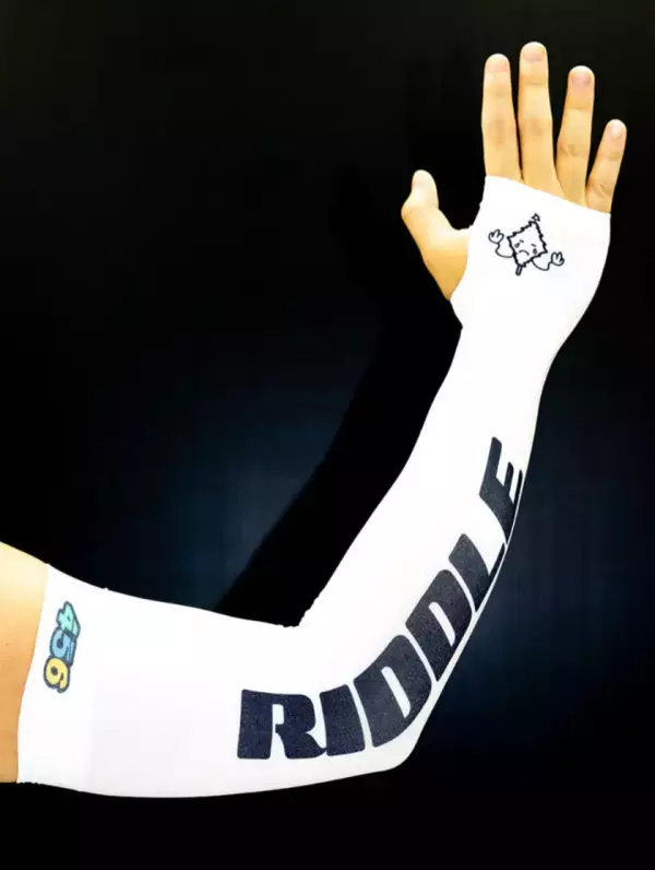 元祖ゲーミングアームカバーの「エイムカバー」　RIDDLEと共同開発したFPS専用の新商品を12/12に発売！